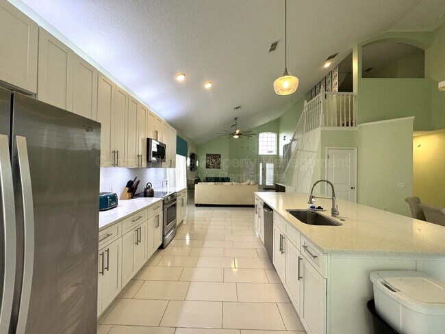 Building Photo - 7962 Golden Pond Ct