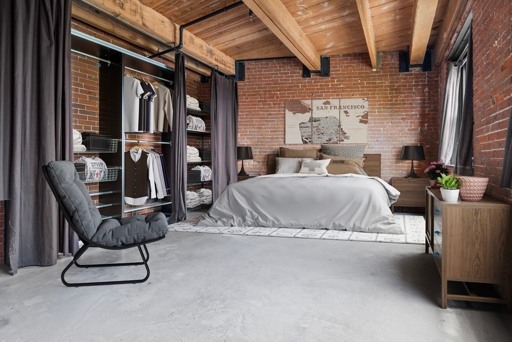 Building Photo - 90 Wareham St