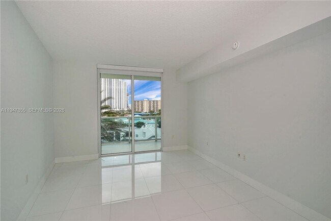 Building Photo - 250 Sunny Isles Blvd