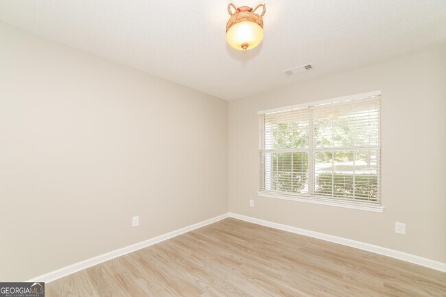 Building Photo - 6801 Fireside Ln