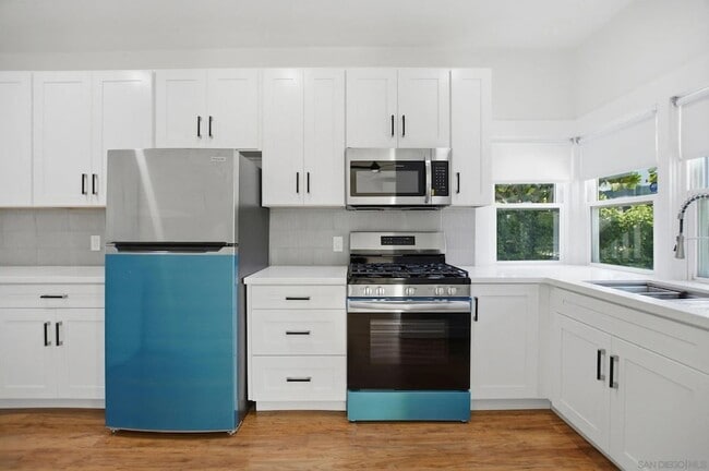 Building Photo - 312 Brookes Ave