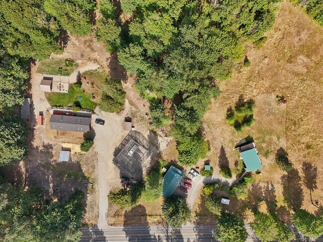 Building Photo - 14341 WA-530