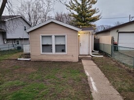 Building Photo - 1809 Galilee Ave