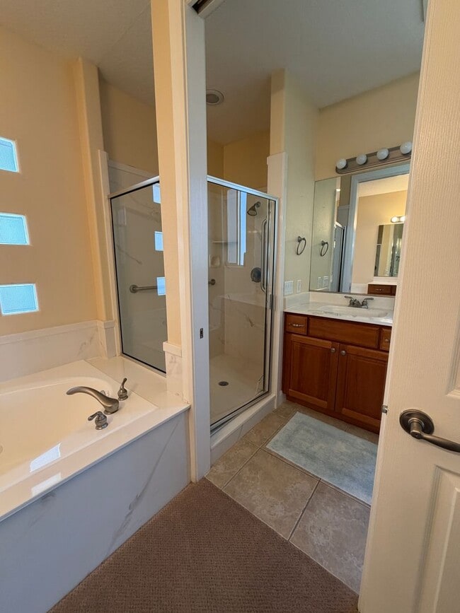 Building Photo - 3 Bedroom, 2 bath condo near Sun Brook Golf Course!