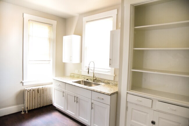 Primary Photo - 227 Maytide St