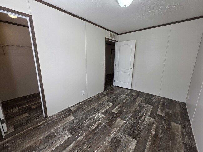 Building Photo - 3648 Chestnut St