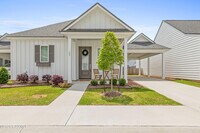 Building Photo - 107 Satsuma Dr