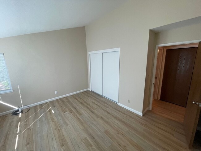 Building Photo - Wonderful Updated 2 Bedroom Home.