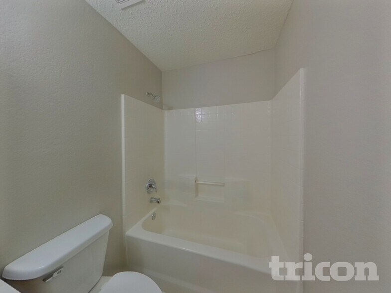 Building Photo - 2983 Celian Dr