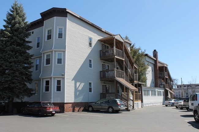 Building Photo - 356-364 Belmont Ave