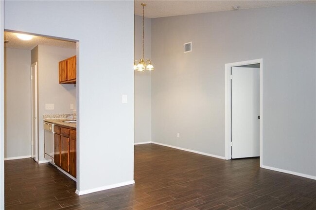 Building Photo - 9714 Eastwend Dr