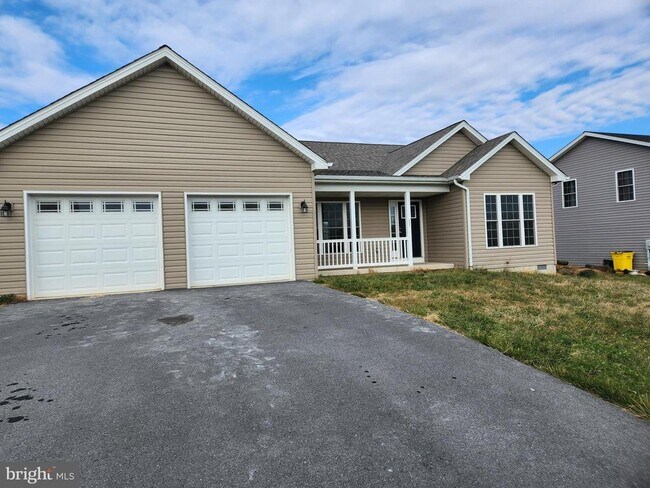 Building Photo - 537 Spyglass Dr