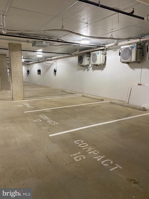 Building Photo - 811 N Columbus St