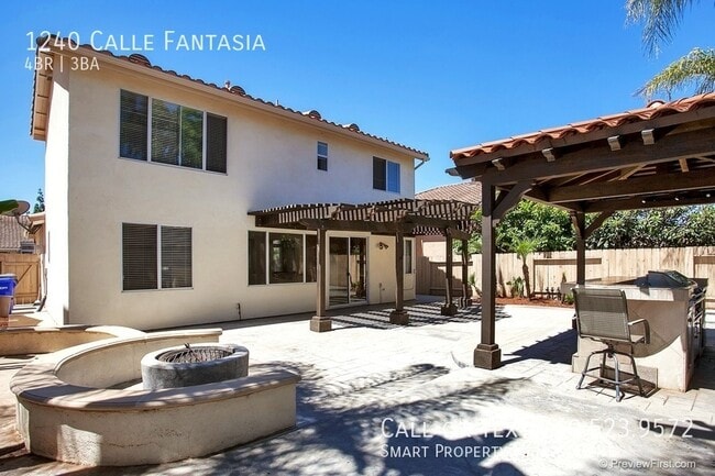 Building Photo - 1240 Calle Fantasia