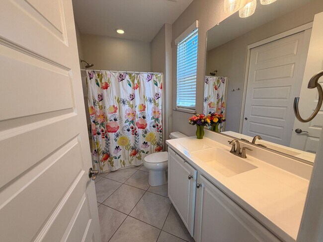 Building Photo - Sun City Anthem 55+ | 2 Bed + Den | Unfurnished