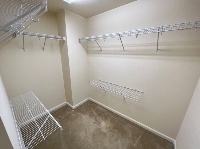 Building Photo - Gorgeous 3 bedroom home near Brier Creek and RTP!