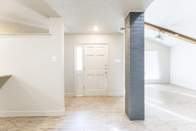 Building Photo - 9603 Orlando Ave