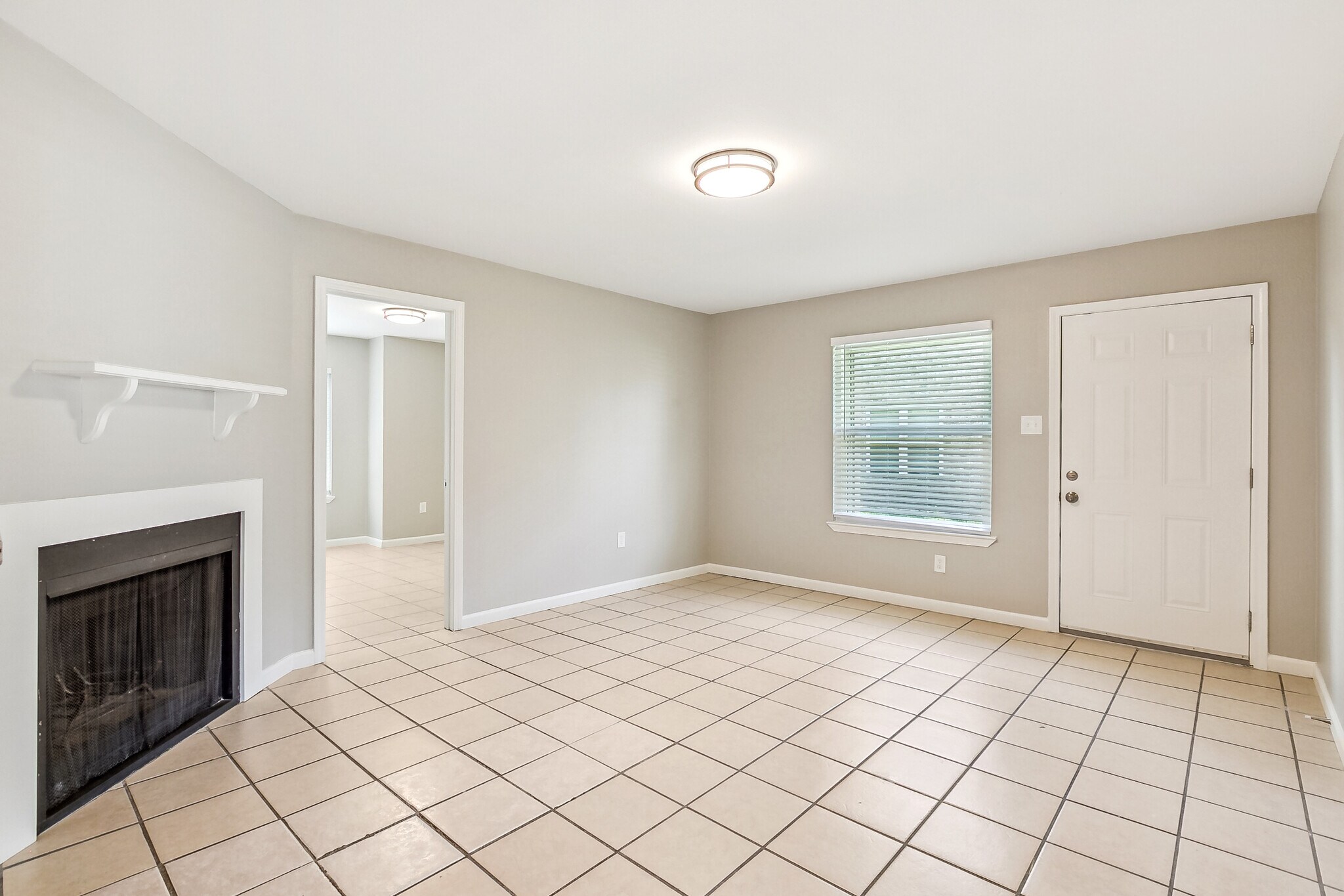 Building Photo - 813 Hammond Manor Dr