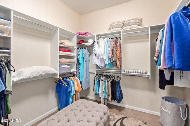 Building Photo - 9154 E Mohawk Ln