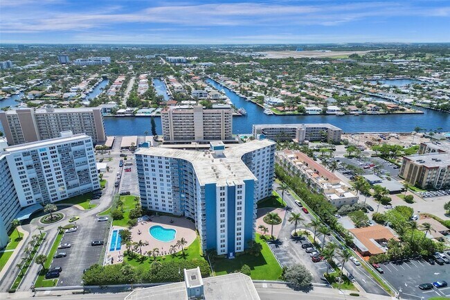 Building Photo - 301 N Ocean Blvd