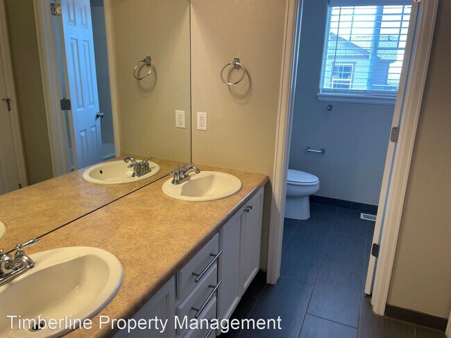 Building Photo - 3 br, 2.5 bath House - 898 Timber Lakes Grove