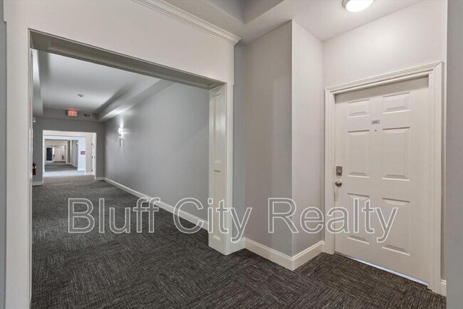 Building Photo - 730 Litty Ct