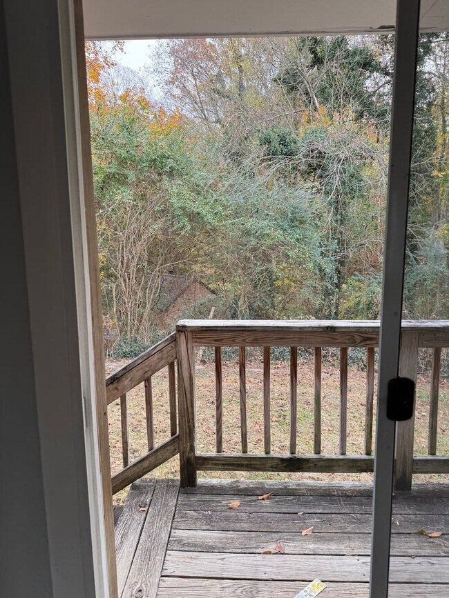 Building Photo - 48 Edgemoor Dr
