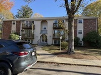 Building Photo - 387 Adams St