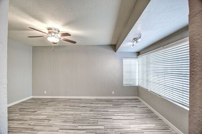 Building Photo - Vintage Ranch Home