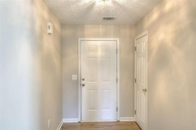 Building Photo - 4160 Janel Ln