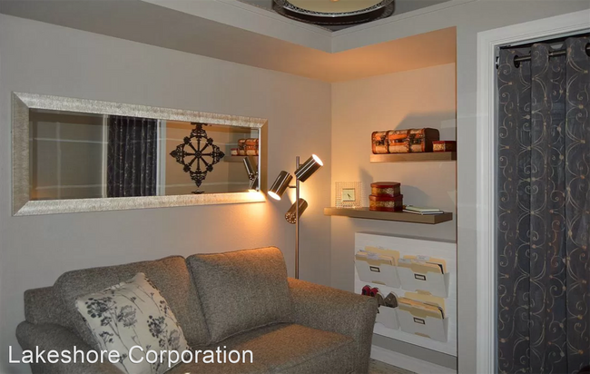 Building Photo - 2 br, 1 bath House - 2428 W Bridge Ave