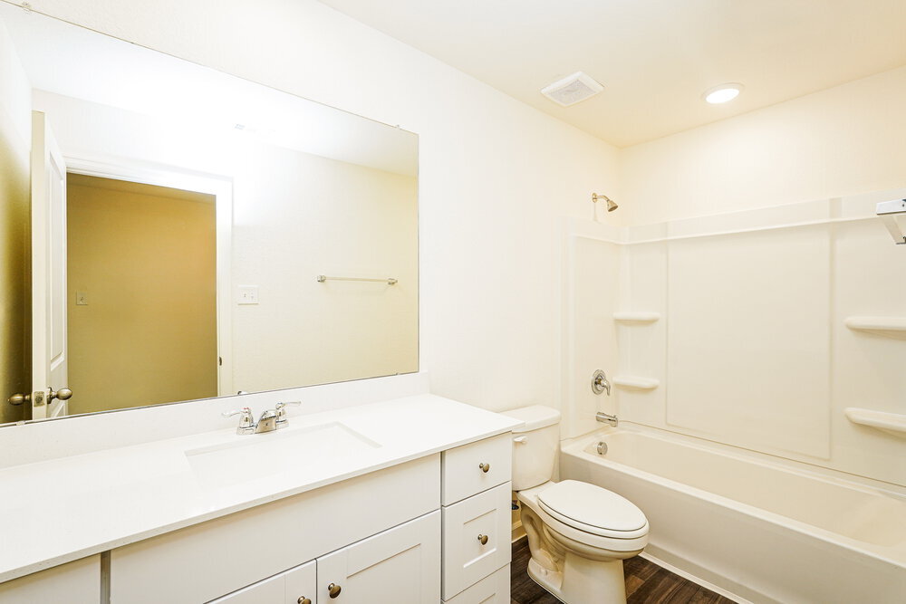 Building Photo - 15295 Abella Dr