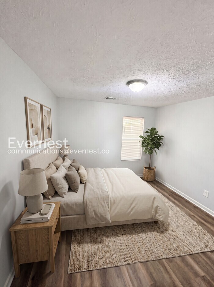 Building Photo - 908 Castle Ct