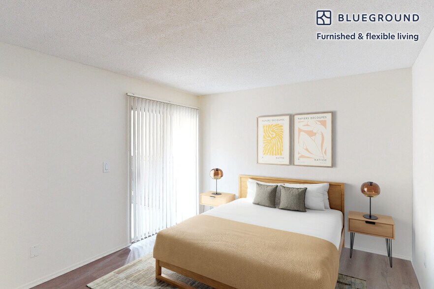 Building Photo - 24950 Via Florecer