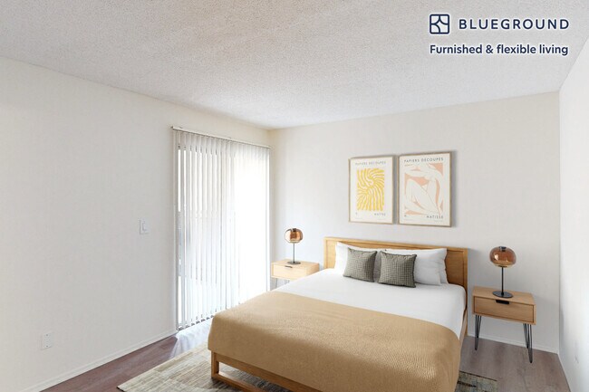 Building Photo - 24950 Via Florecer