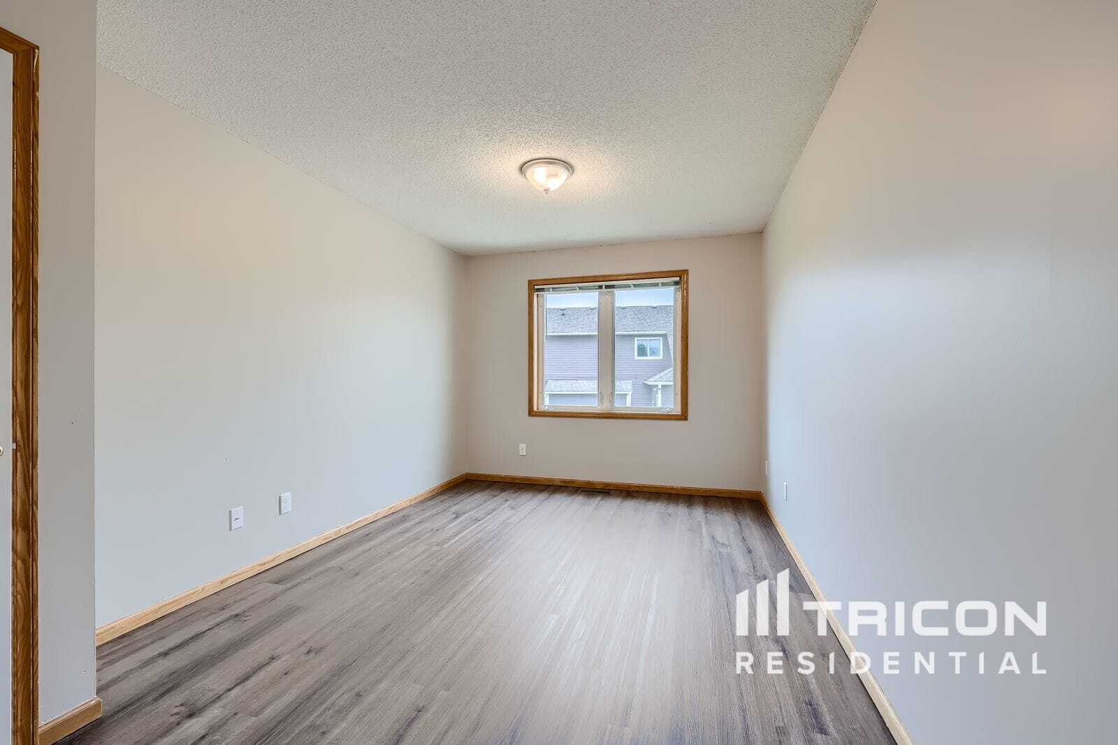 Building Photo - 11295 53rd St NE