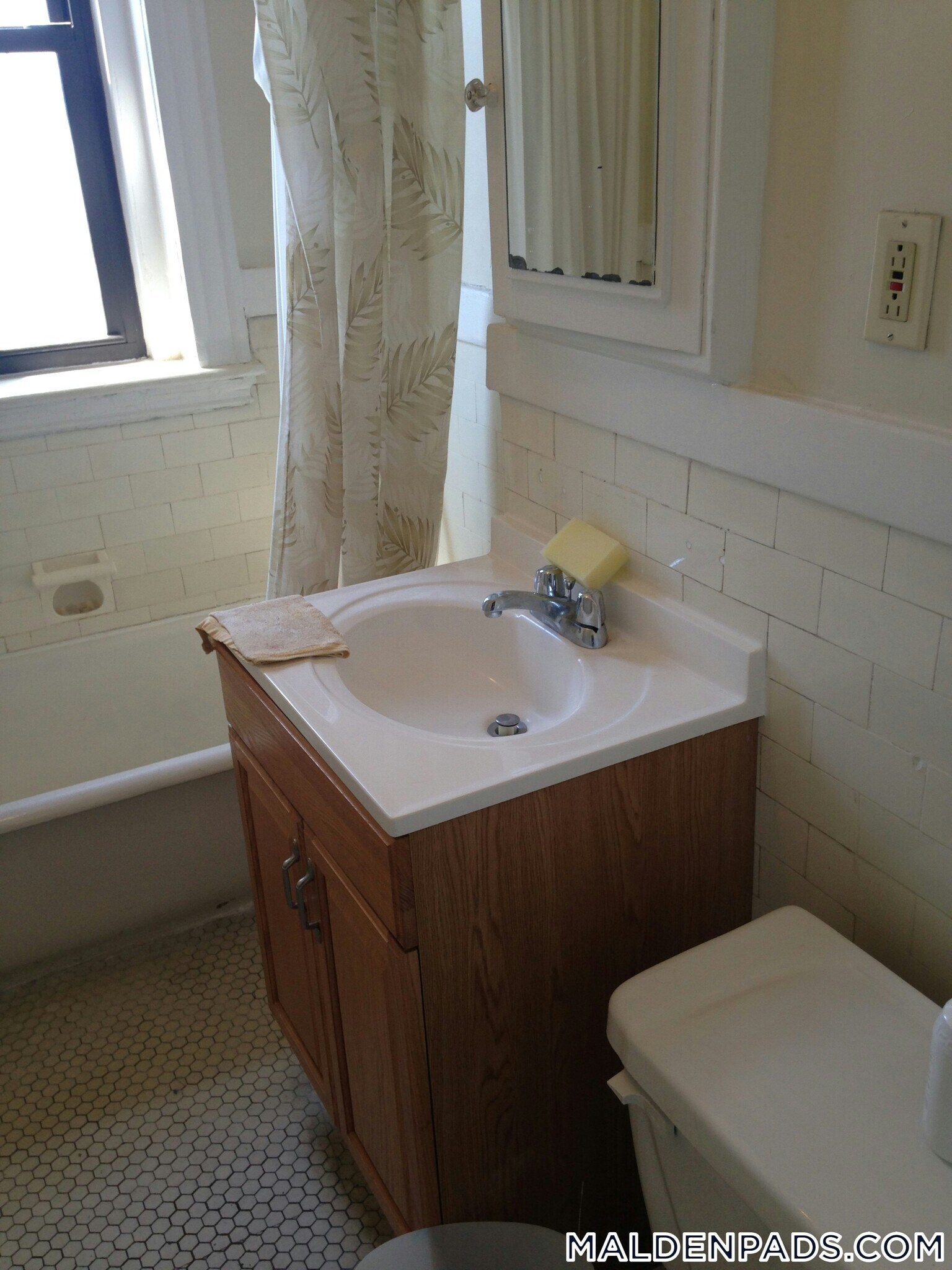 Building Photo - 17-19-19 Washington St S