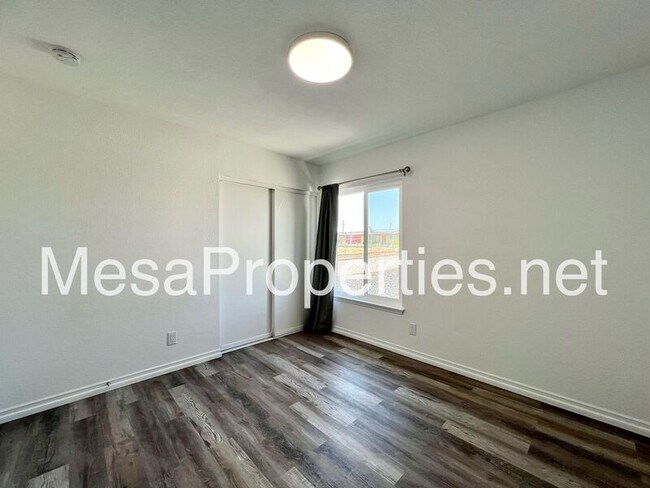 Building Photo - 17945 Sequoia St