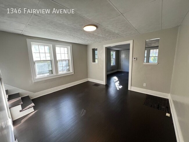 Building Photo - 1346 Fairview Ave