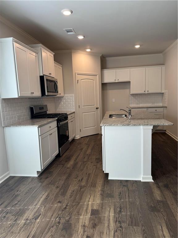 Building Photo - 2475 Poppy Ct