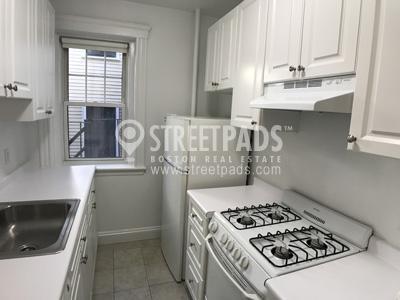 Building Photo - bedroom in Cambridge MA 02138