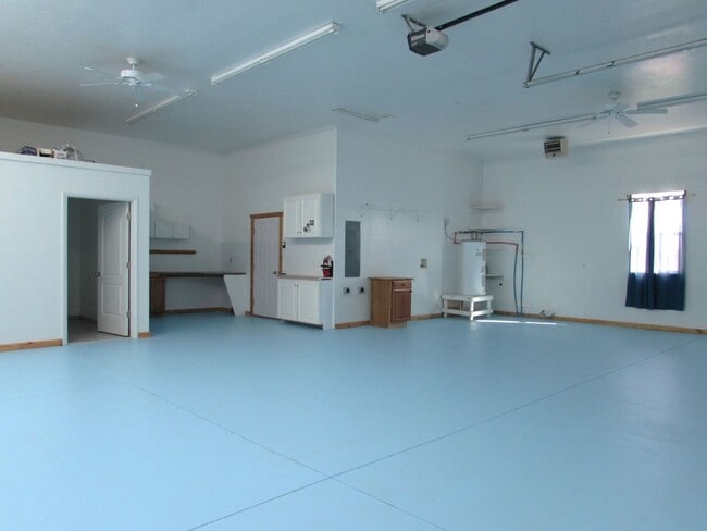 Building Photo - 3271 C 1/2 Road
