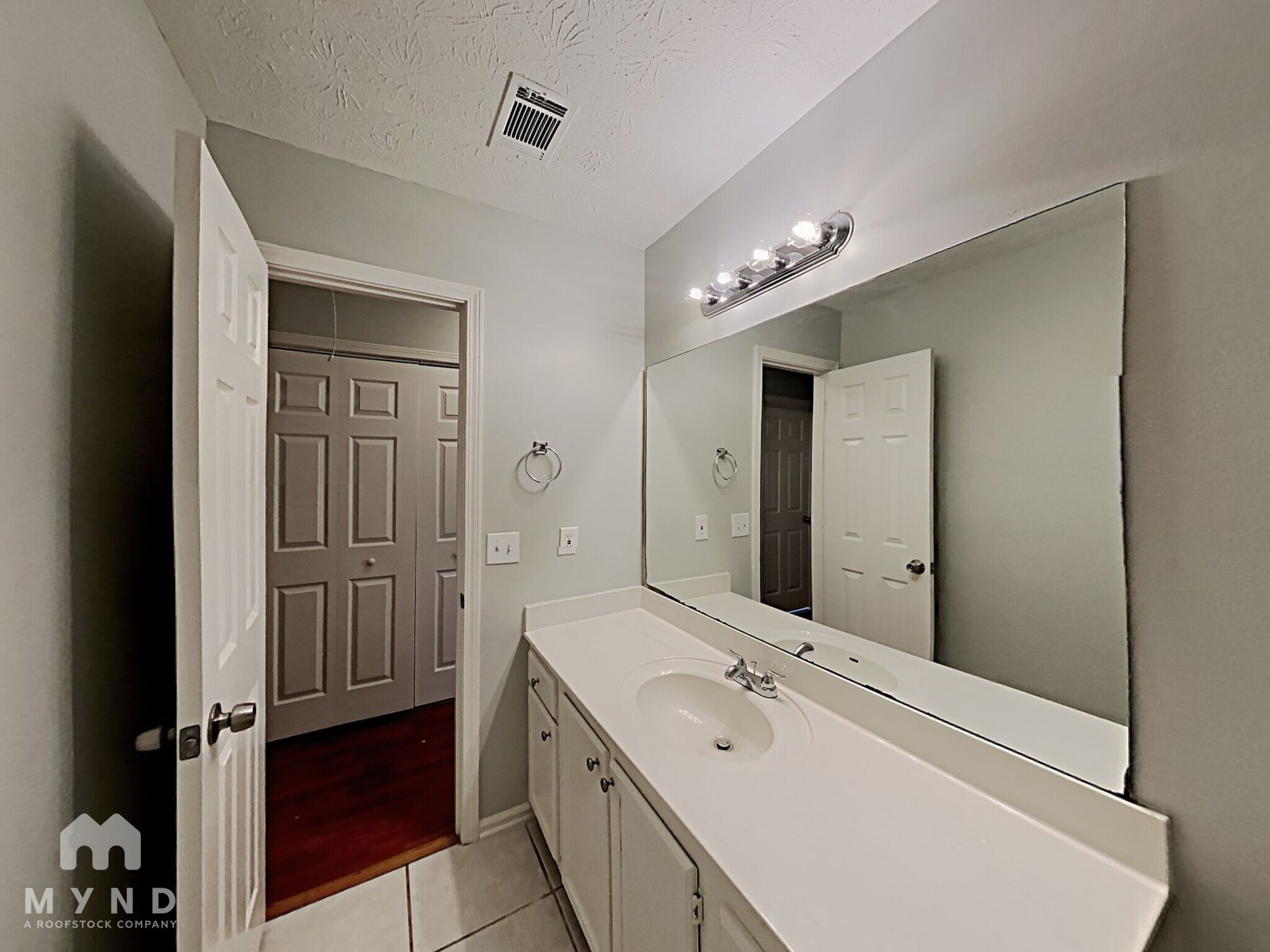 Building Photo - 4825 Hairston Pl