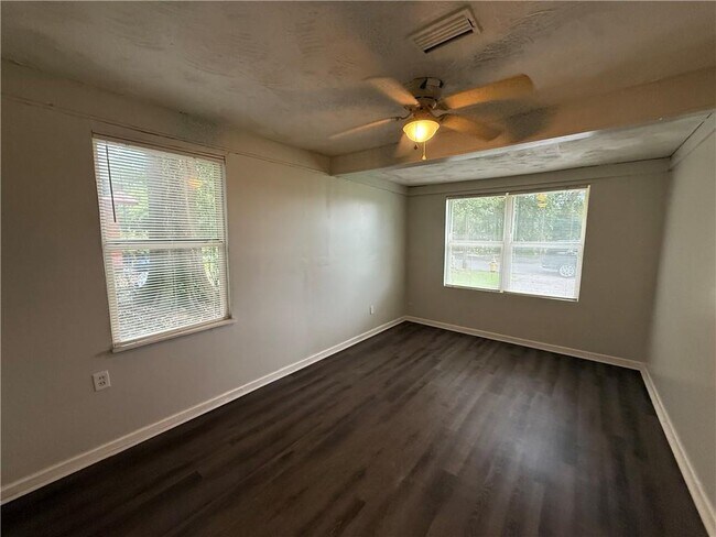 Building Photo - 3009 Dodd Dr