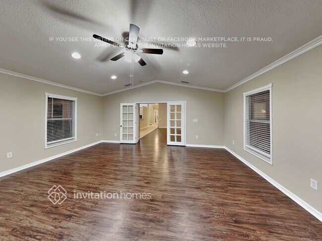 Building Photo - 6647 Clair Shore Dr