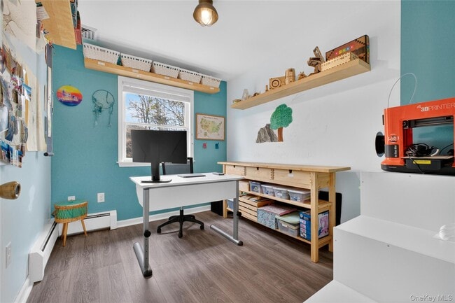 Building Photo - 22 Blossom Hill Dr