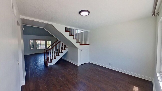 Building Photo - 24671 Paige Cir