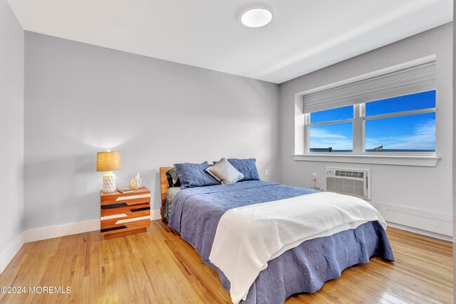 Building Photo - 1706 Park Ave