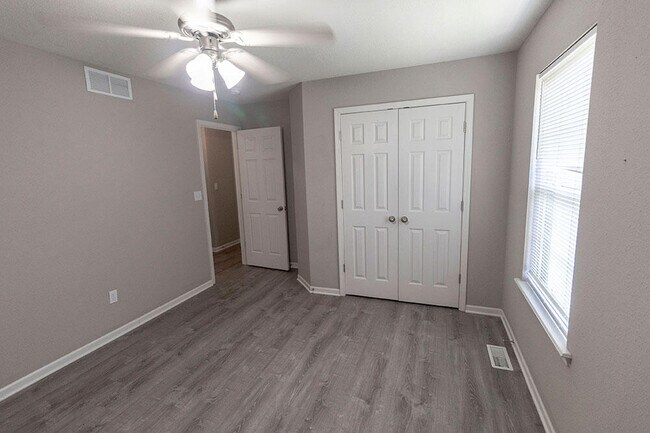 Building Photo - 4001 Snowy Owl Dr