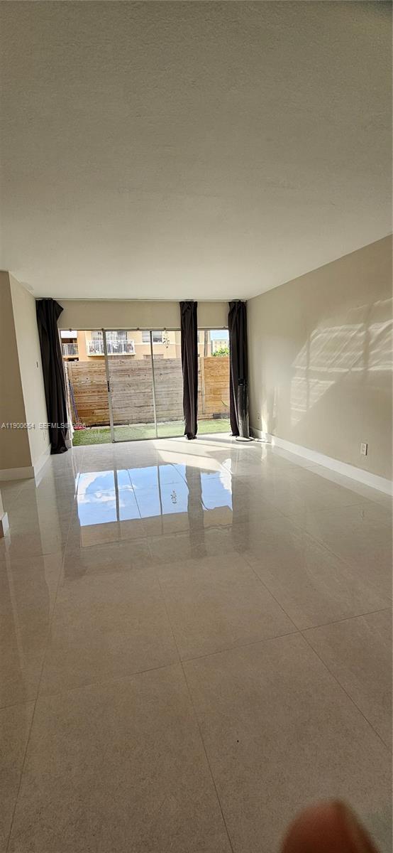 Building Photo - 4360 NW 79th Ave